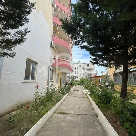 بيت ريفي Nirvana 652 *